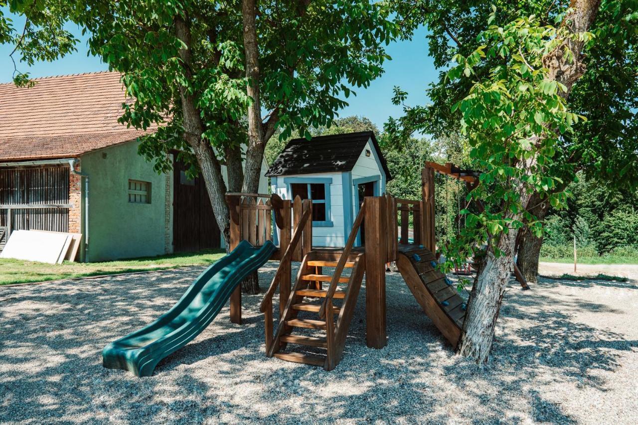 Wine Paradise Glavinic Miklavz pri Ormozu Exterior photo